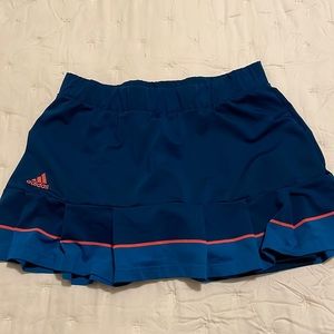 Adidas tennis skirt size L